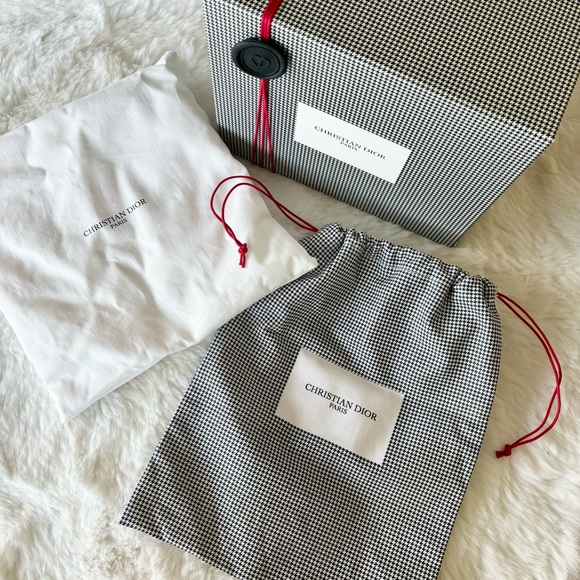 NEW Dior Bundle Houndstooth Gift Box Drawstring Pouch Bag Cosmetic Pillow - Picture 3 of 16